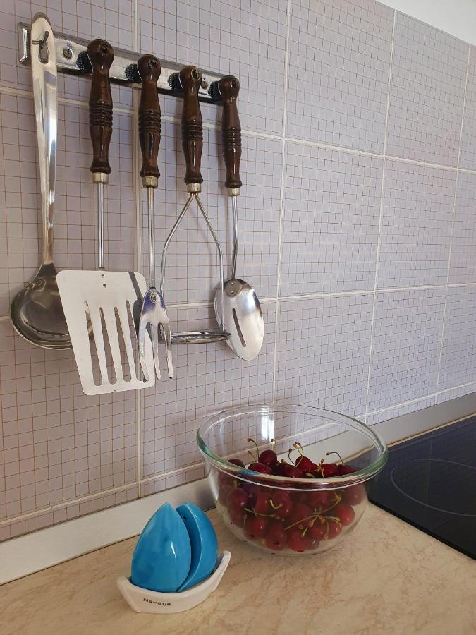 F• R• I• E• N• D• S• Bed & Breakfast โนวาลยา ภายนอก รูปภาพ