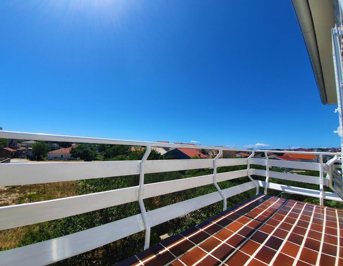 F• R• I• E• N• D• S• Bed & Breakfast โนวาลยา ภายนอก รูปภาพ